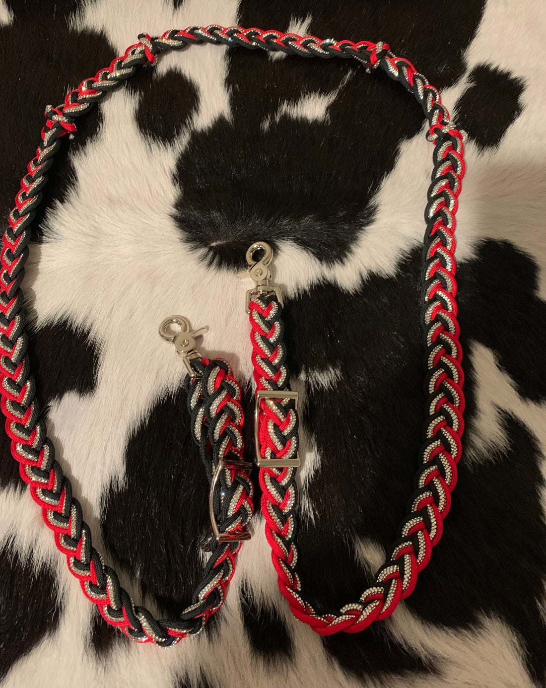 BLING REINS: RED AND BLACK 3 STRANDS OF BLING