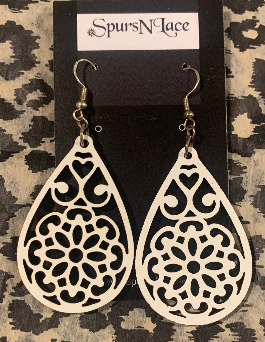 Earrings Handmade - Wood Painted White Teardrop Flower Scallop Design NE17