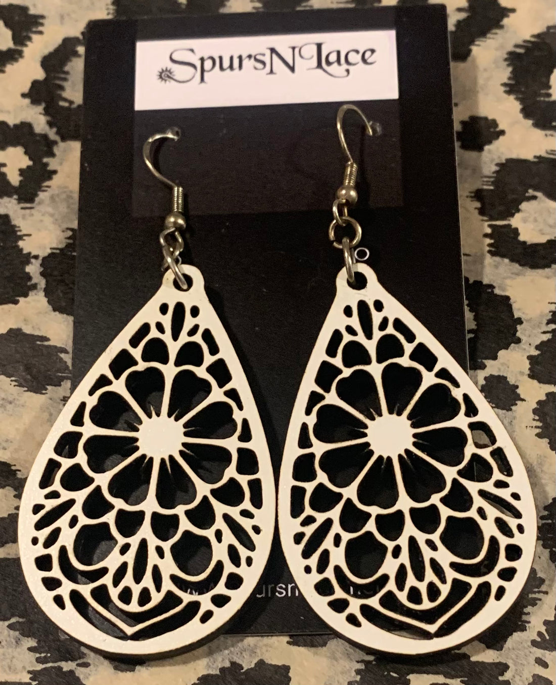 Earrings Handmade - Wood Painted White Teardrop Design Star inside NE15