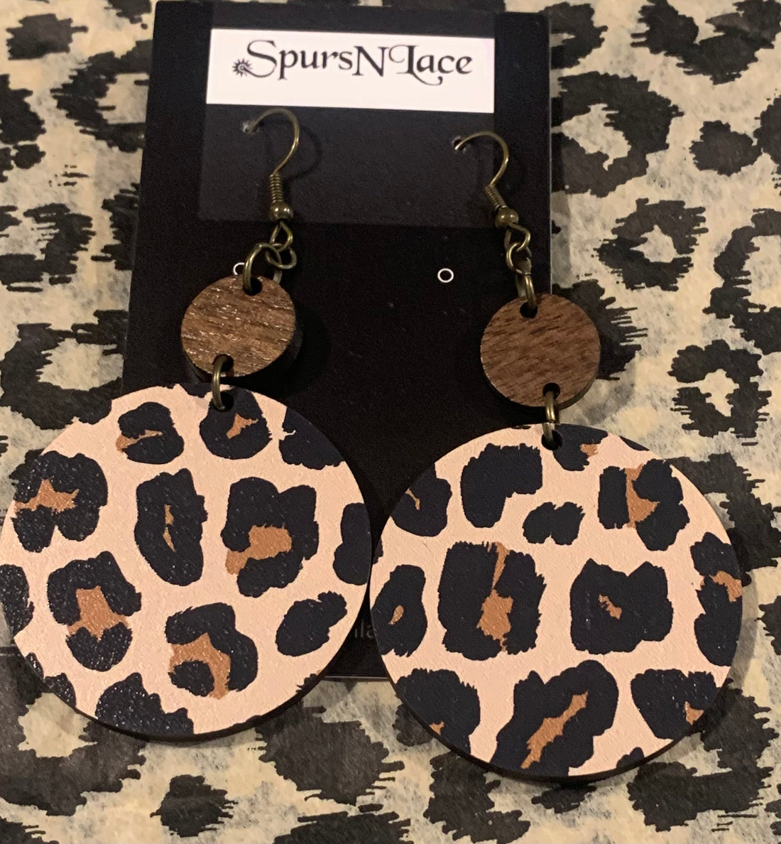 Earrings Handmade - Wood Diamond shape 2 piece Big Circle with Cheetah print NE26