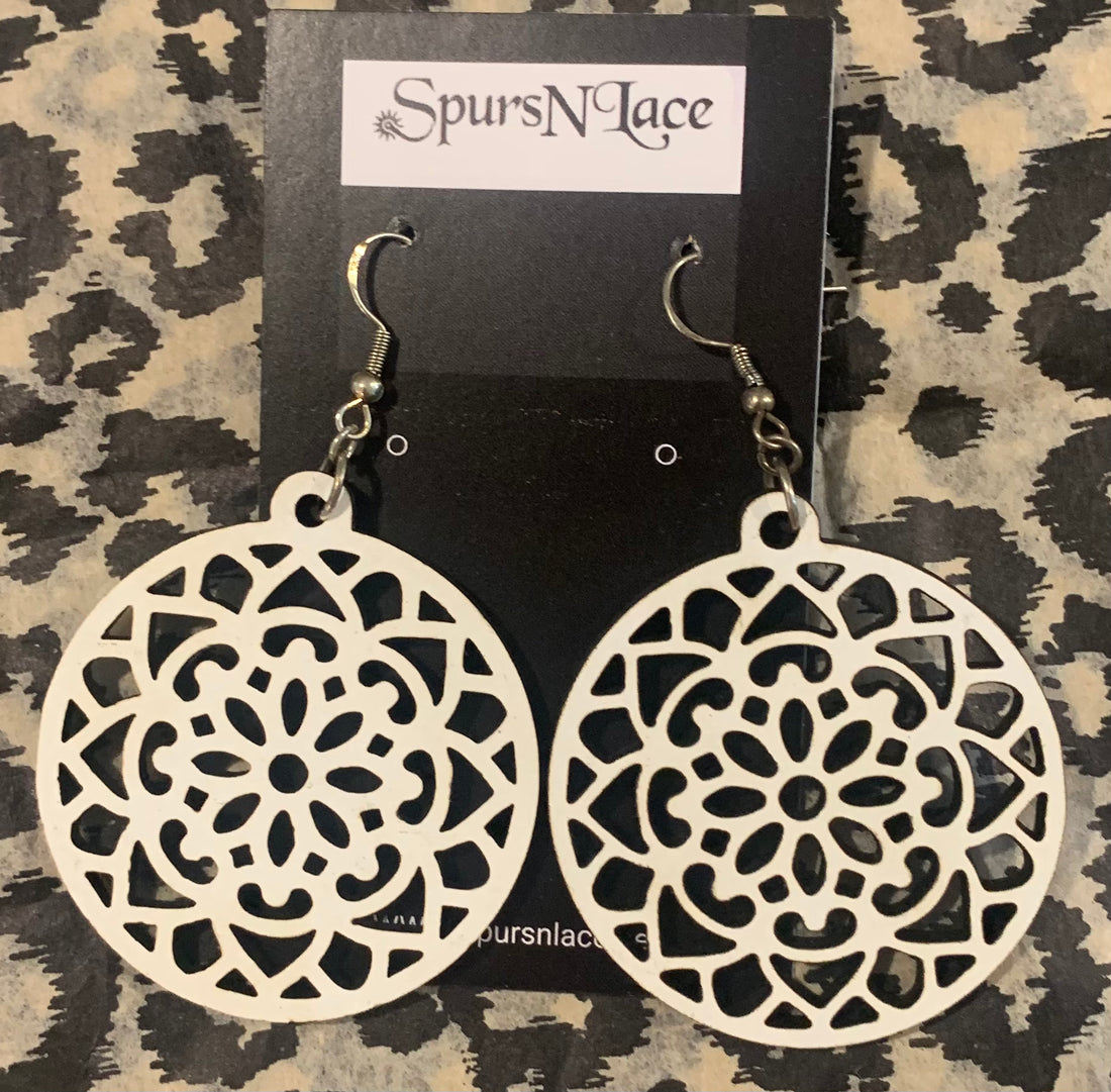 Earrings Handmade - Wood Painted White Big Circle Pinwheel design NE14