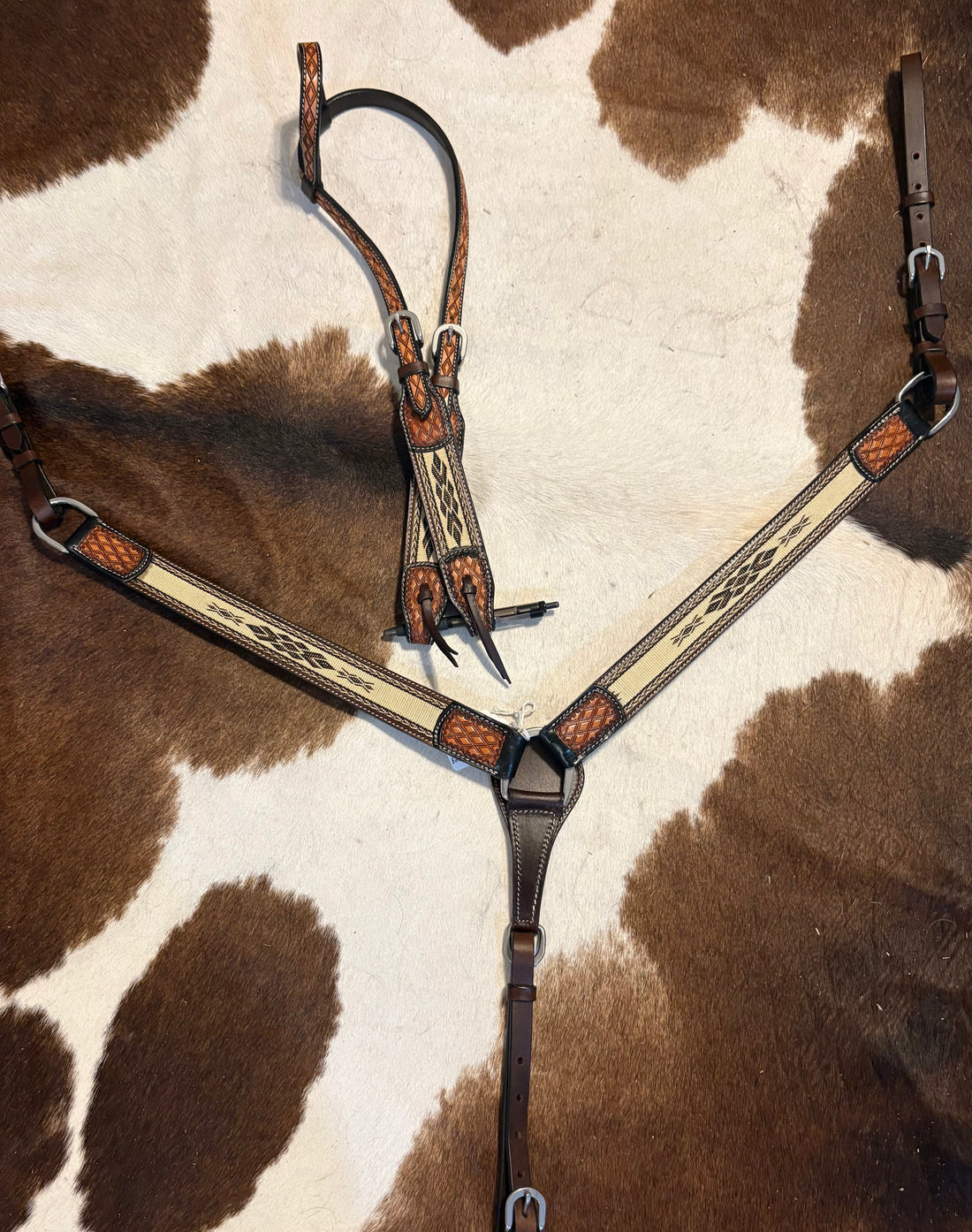 Leather with Beautiful Tan Embroidery Breastcollar and Matching ONE EAR Headstall