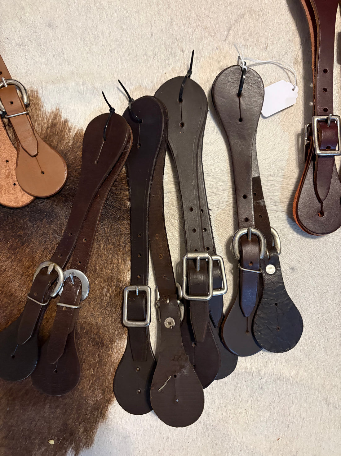THIN LEATHER SPUR STRAPS
